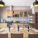 Beautiful Home In Veliko Brdo 펜션 *