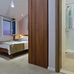 펜션 Beautiful Home In Veliko Brdo