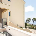 Beautiful Home In Veliko Brdo 펜션