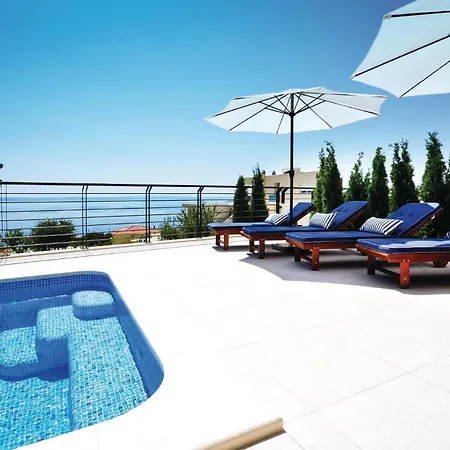 Gorgeous In Veliko Brdo Makarska