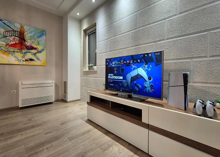 Gorgeous In Veliko Brdo בית נופש *