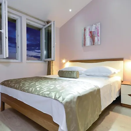 Vikendica Gorgeous In Veliko Brdo Makarska