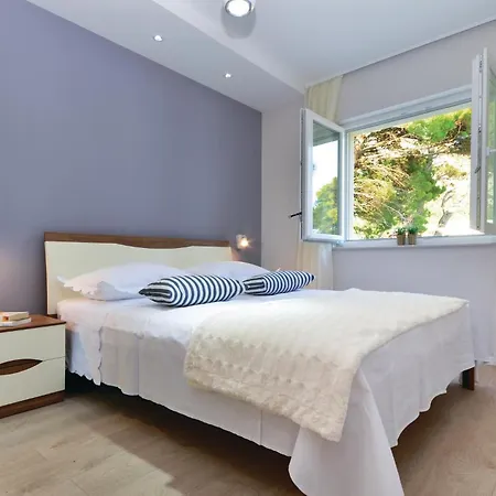 Gorgeous In Veliko Brdo * Makarska