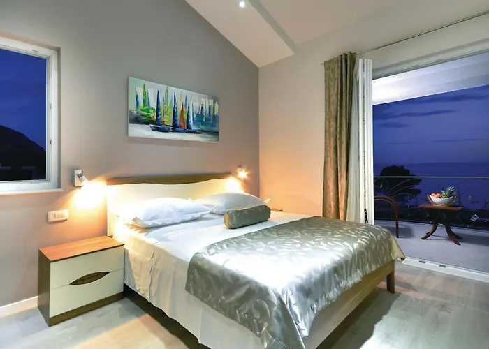 Gorgeous In Veliko Brdo Tatil Evi